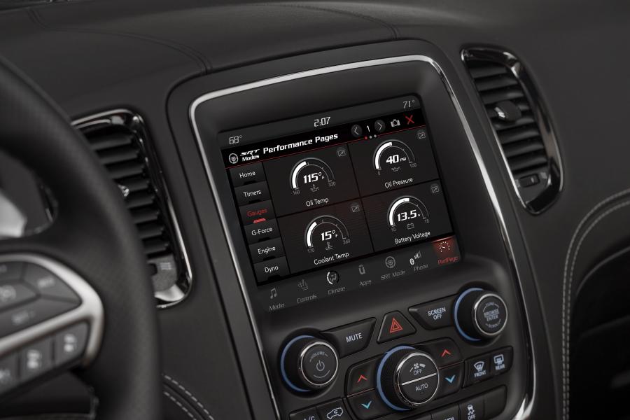 Детали интерьера Dodge Durango SRT (WD) 2017 года  (фото 93 из 100)